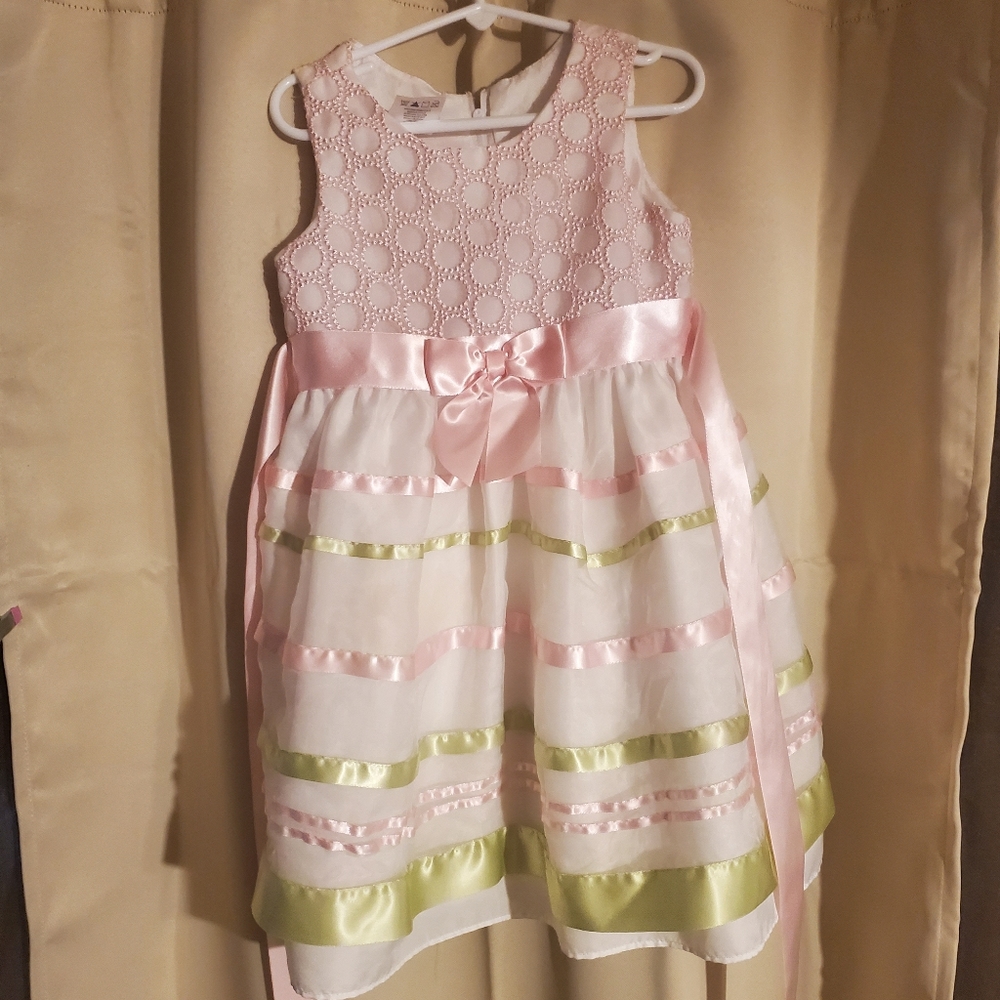 Girls formal dress size 5 by Bonnie Jean